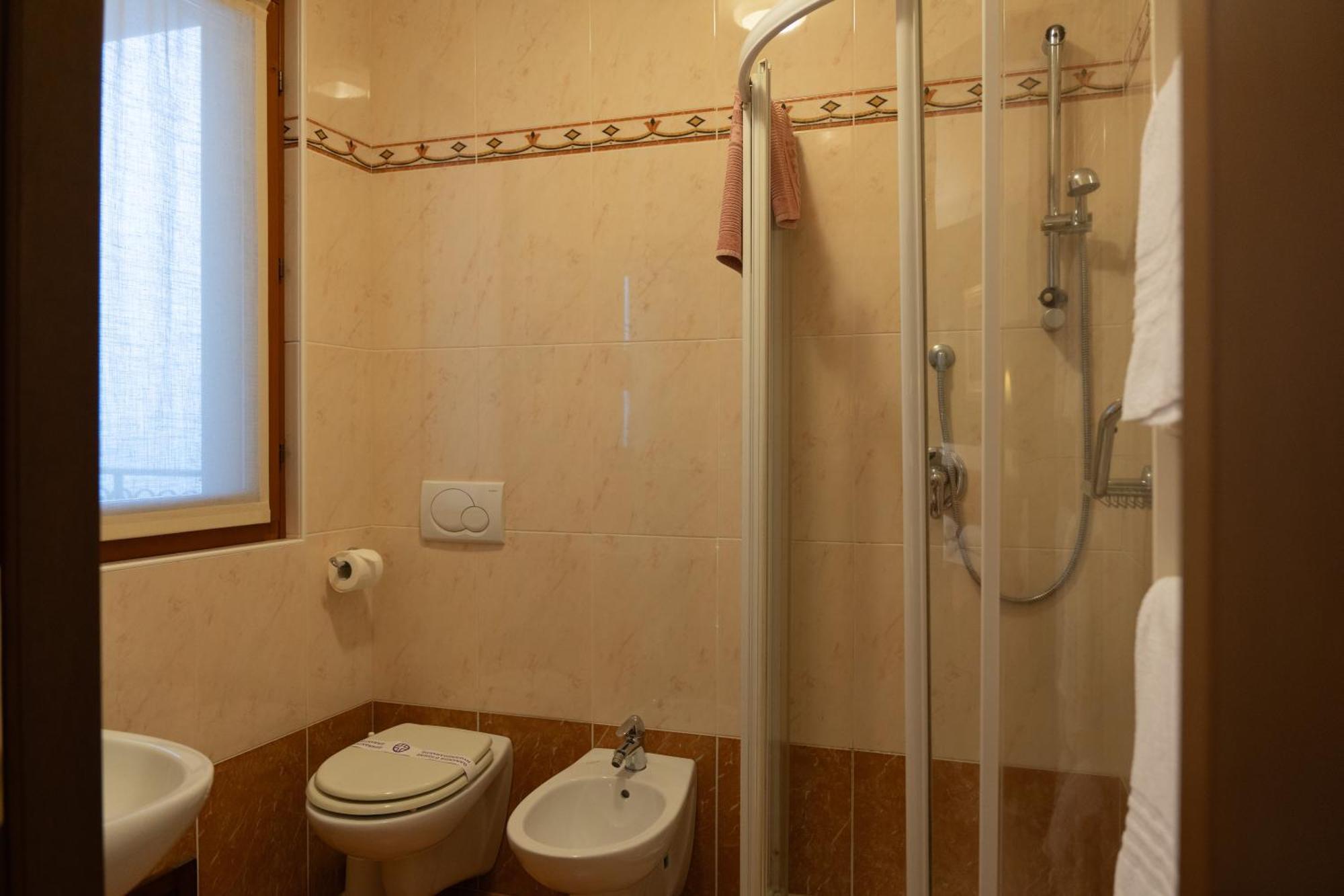 Hotel Romagna 3*